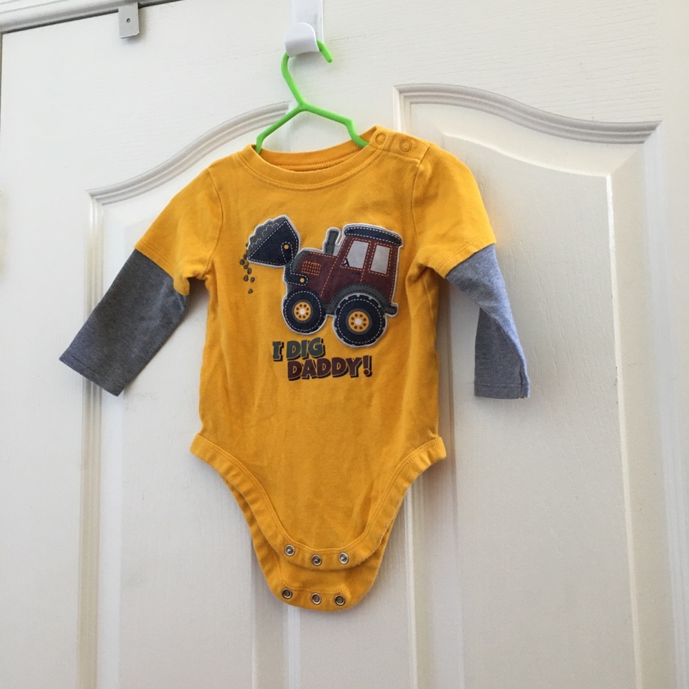 Boys garanimals 12 month bodysuit